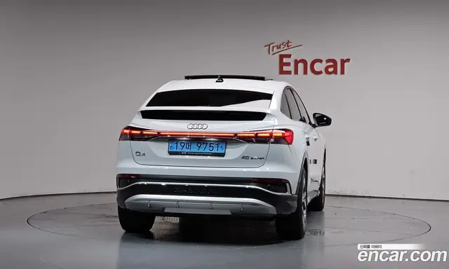 Audi Q4 e-tron 2022 0.2 автомат (гидро), миниатюра 3 Audi Q4 e-tron 2022 0.2 автомат (гидро), миниатюра 3