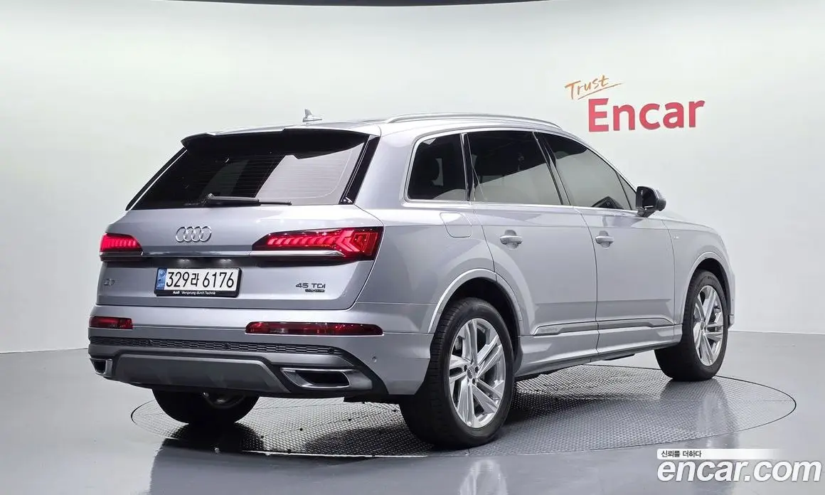 Audi Q7 2021 3.0 автомат (гидро), фото 2 Audi Q7 2021 3.0 автомат (гидро), фото 2