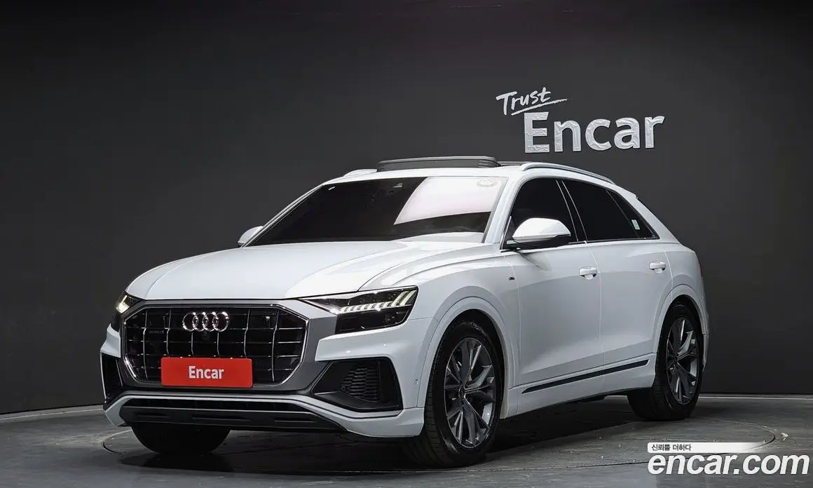 Audi Q8 2021 3.0 автомат (гидро), фото 1 Audi Q8 2021 3.0 автомат (гидро), фото 1