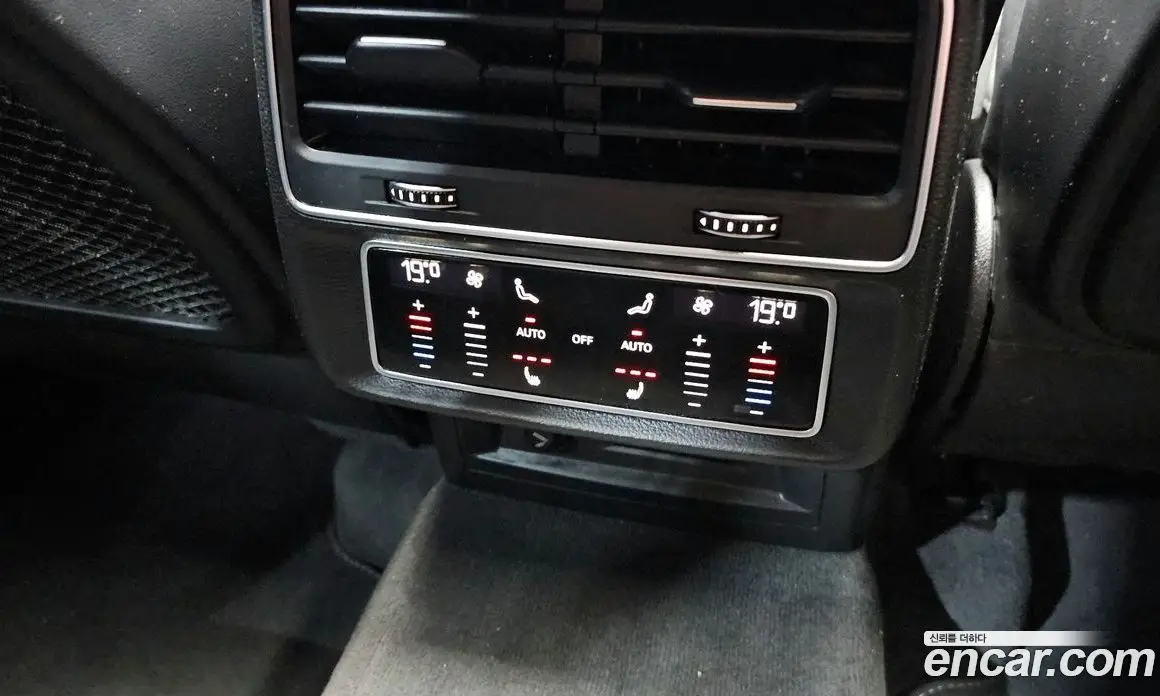 Audi Q8 2021 3.0 автомат (гидро), фото 19 Audi Q8 2021 3.0 автомат (гидро), фото 19