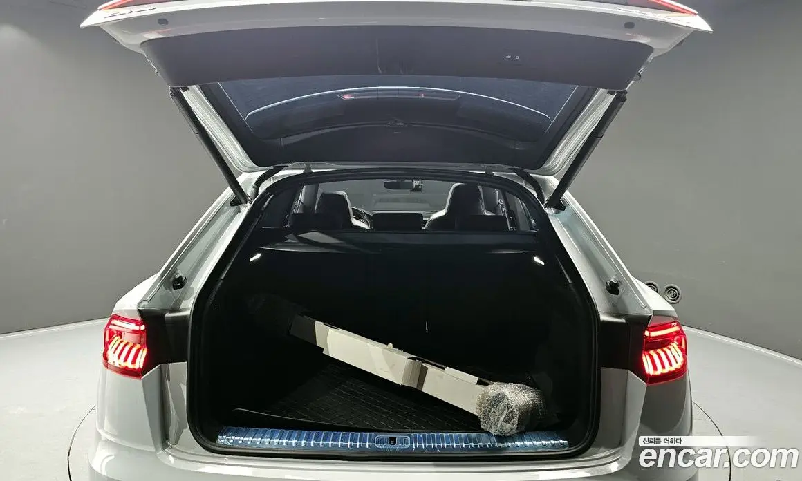 Audi Q8 2021 3.0 автомат (гидро), фото 20 Audi Q8 2021 3.0 автомат (гидро), фото 20