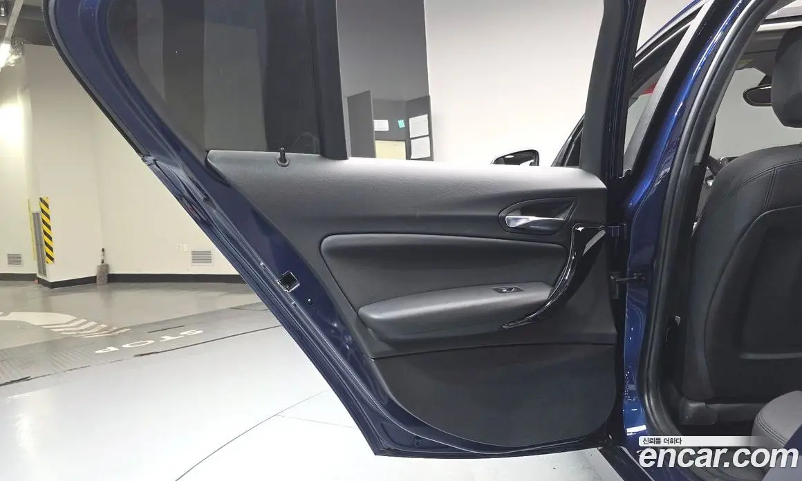 BMW 1 серия 2017 2.0 автомат (гидро), фото 14 BMW 1 серия 2017 2.0 автомат (гидро), фото 14