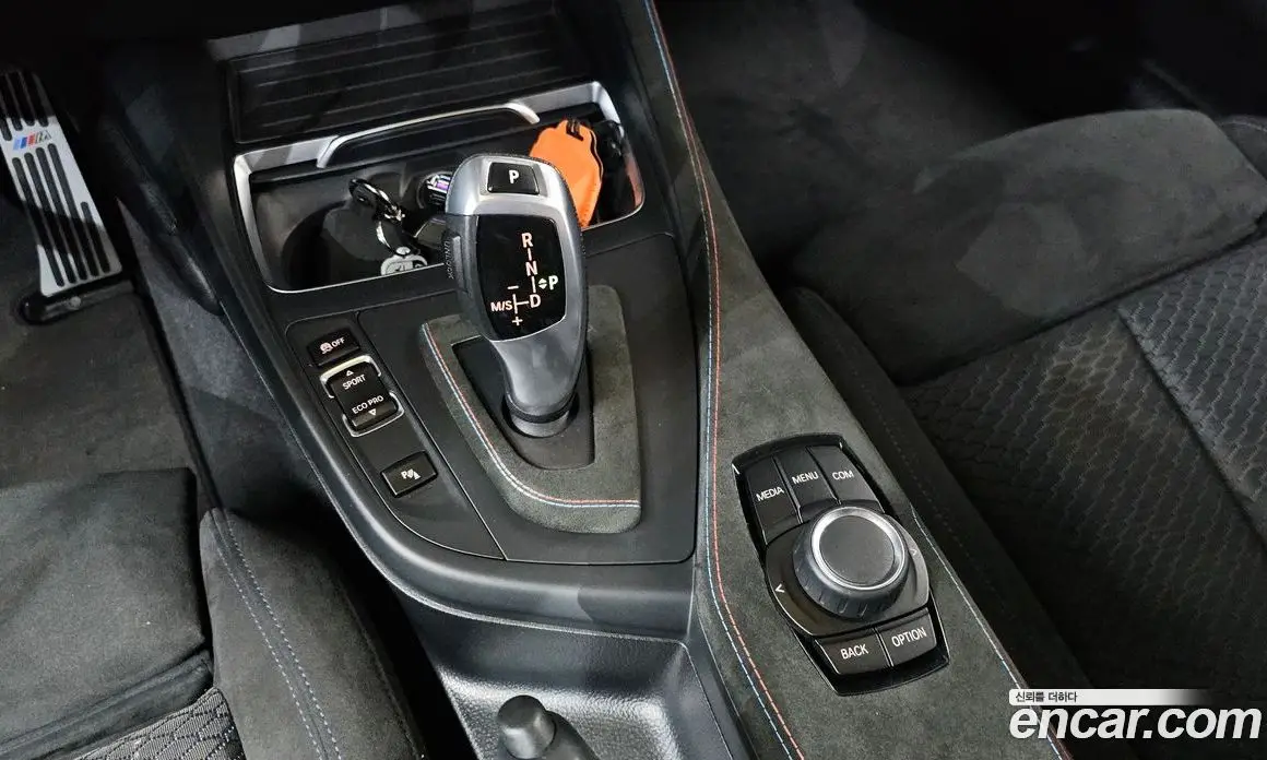 BMW 1 серия 2018 2.0 автомат (гидро), фото 12