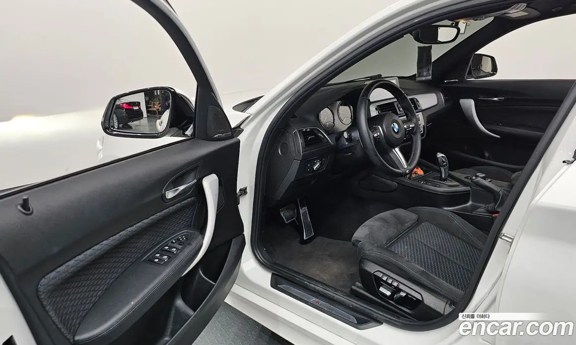 BMW 1 серия 2018 2.0 автомат (гидро), фото 13