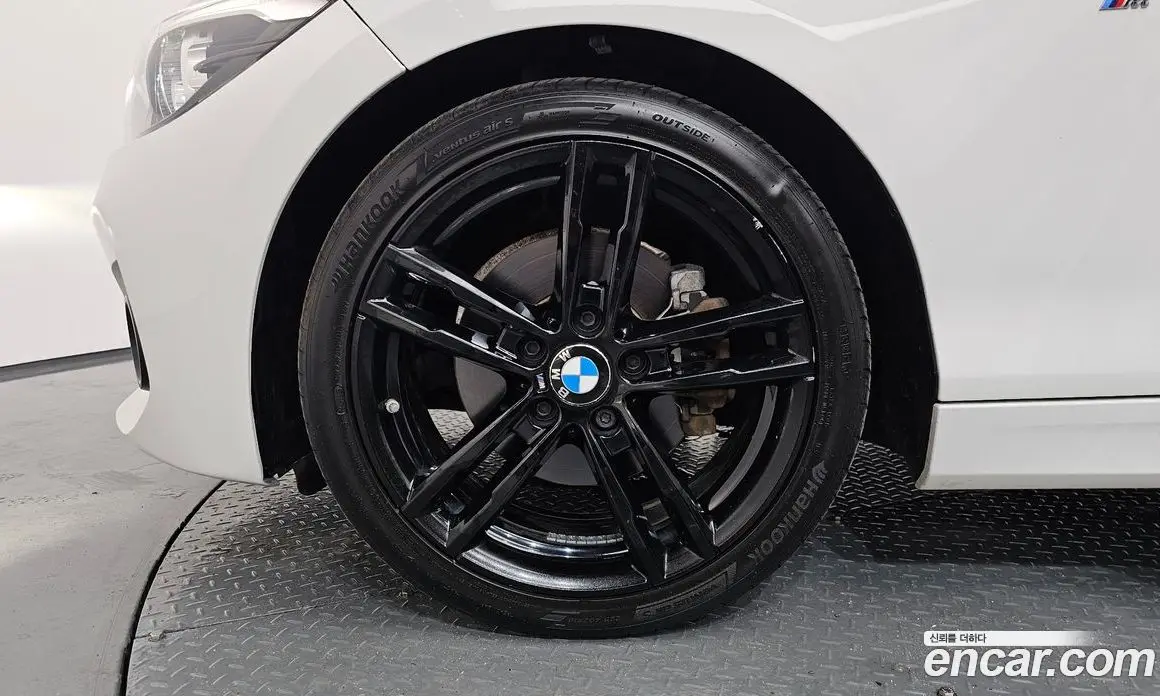BMW 1 серия 2018 2.0 автомат (гидро), фото 5