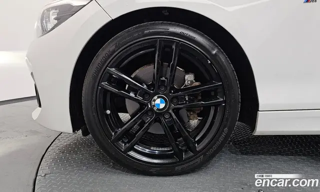 BMW 1 серия 2018 2.0 автомат (гидро), миниатюра 5