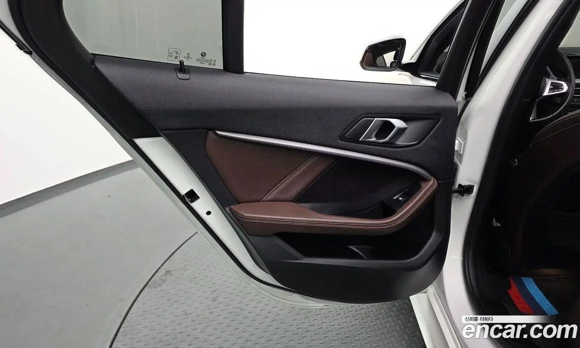 BMW 1 серия 2020 2.0 автомат (гидро), фото 15