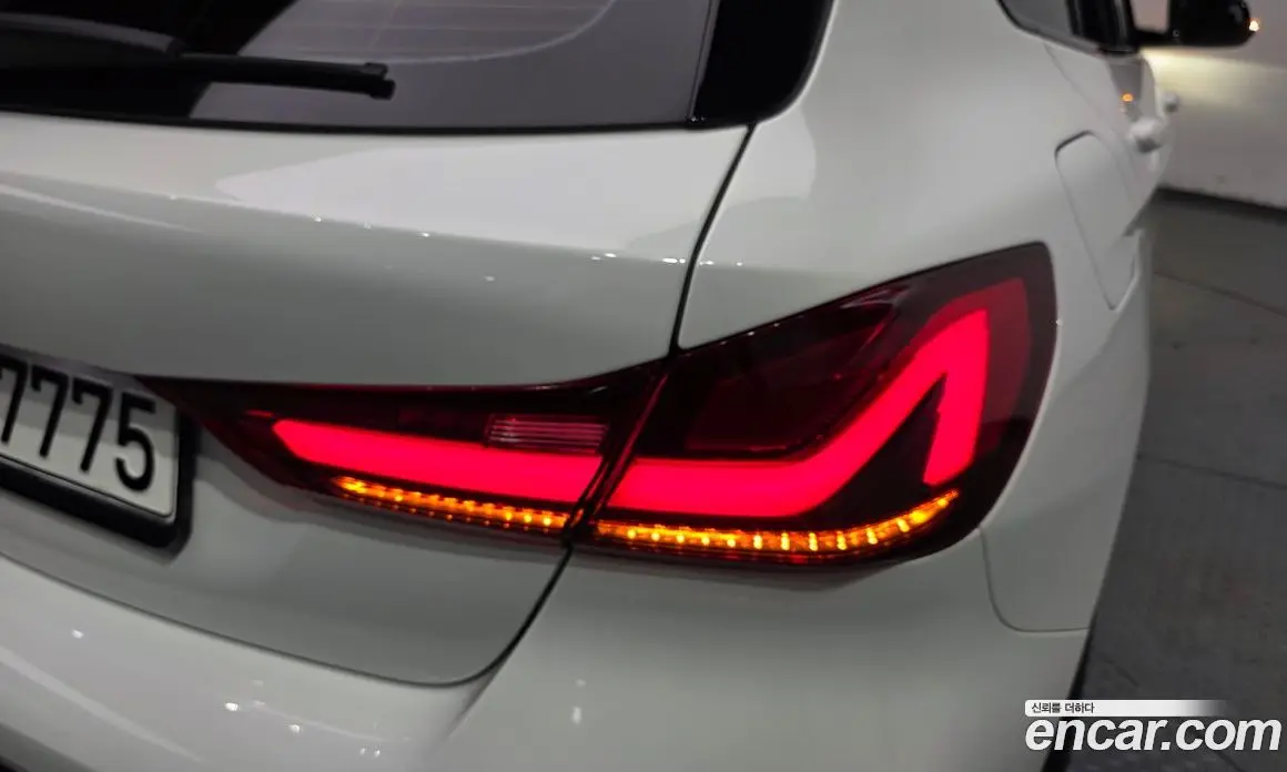 BMW 1 серия 2020 2.0 автомат (гидро), фото 9