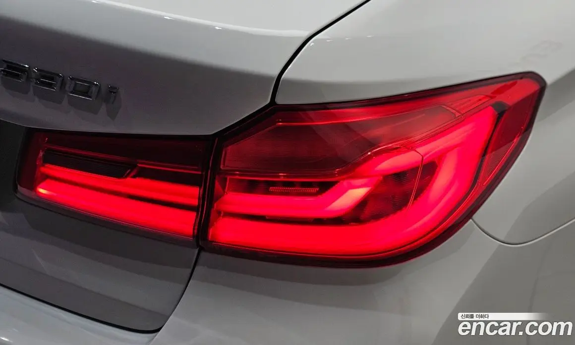 BMW 5 серия 2017 2.0 автомат (гидро), фото 9