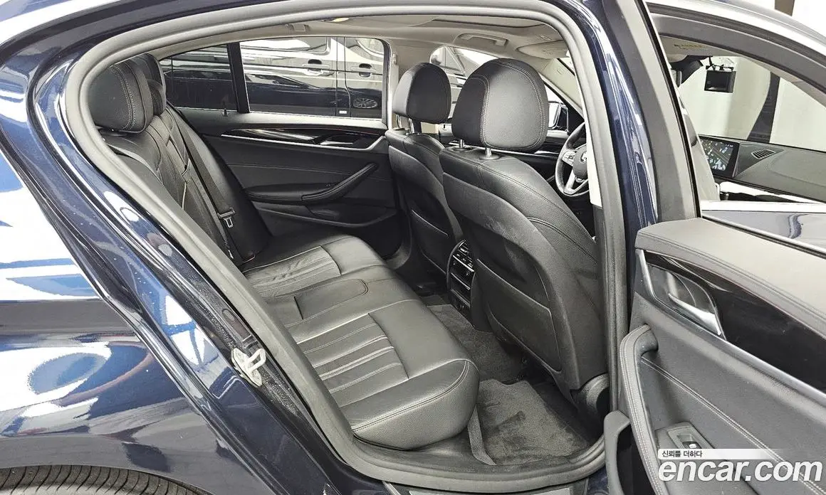 BMW 5 серия 2018 2.0 автомат (гидро), фото 18