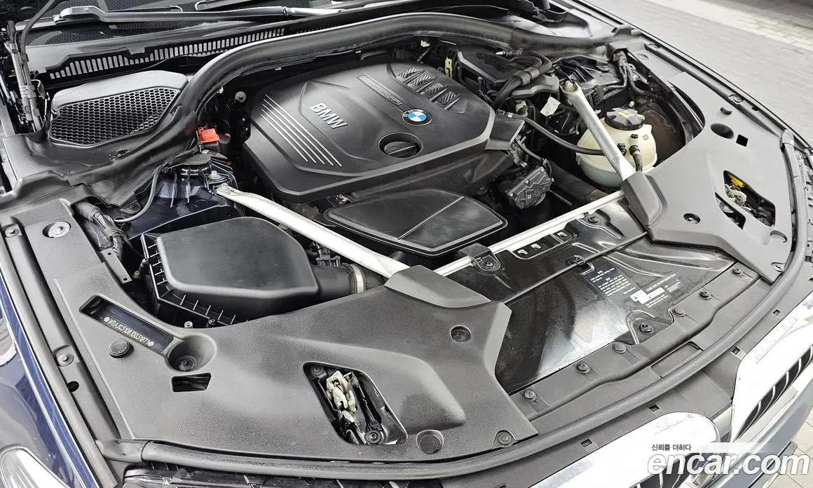 BMW 5 серия 2018 2.0 автомат (гидро), фото 6