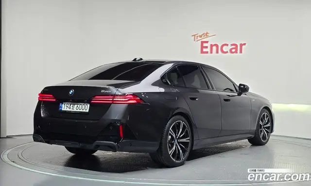 BMW 5 серия 2024 2.0 автомат (гидро), миниатюра 2