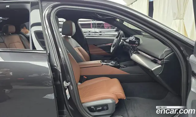BMW 5 серия 2024 2.0 автомат (гидро), миниатюра 11