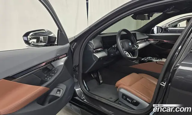 BMW 5 серия 2024 2.0 автомат (гидро), миниатюра 10