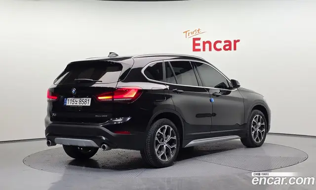 BMW X1 2021 2.0 автомат (гидро), миниатюра 2