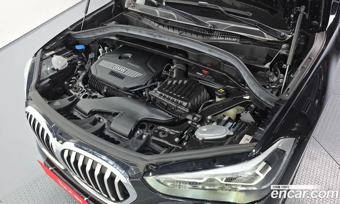 BMW X1 2021 2.0 автомат (гидро), фото 6