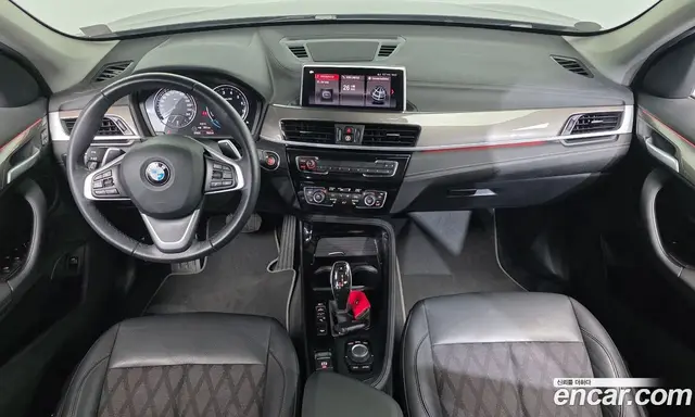 BMW X1 2021 2.0 автомат (гидро), миниатюра 7