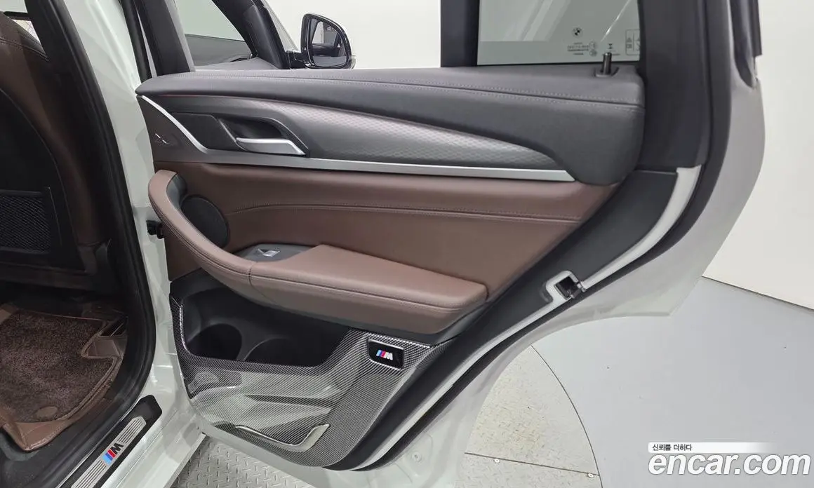BMW X4 2024 2.0 автомат (гидро), фото 15