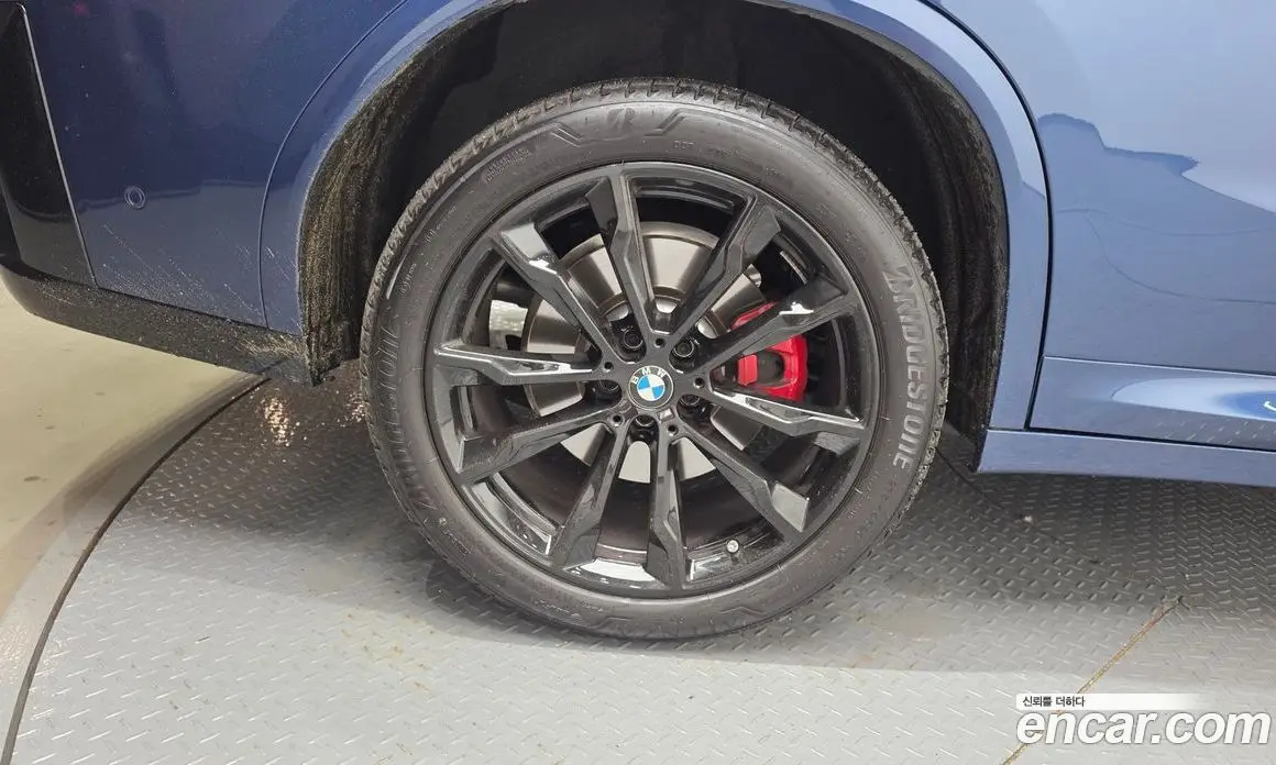 BMW X4 2025 2.0 автомат (гидро), фото 5 BMW X4 2025 2.0 автомат (гидро), фото 5