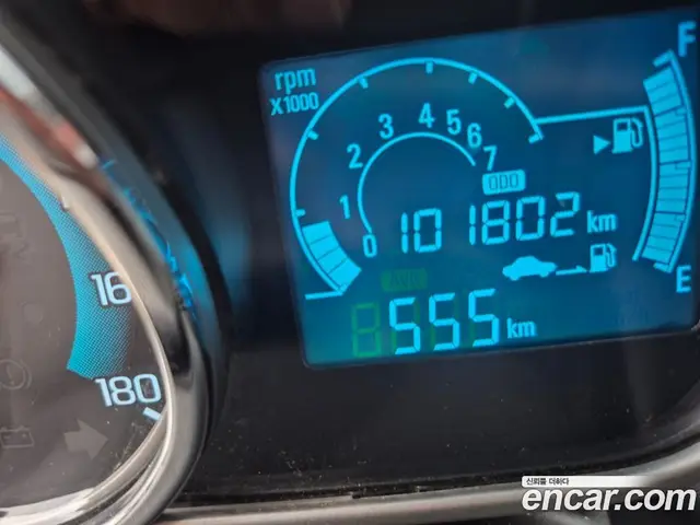 Chevrolet Spark 2014 1.0 автомат (гидро), миниатюра 8 Chevrolet Spark 2014 1.0 автомат (гидро), миниатюра 8