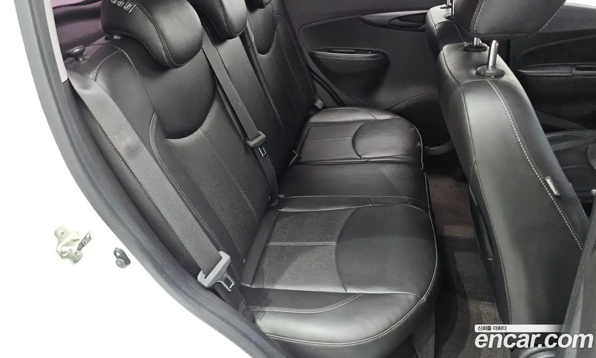 Chevrolet Spark 2016 1.0 автомат (гидро), фото 23 Chevrolet Spark 2016 1.0 автомат (гидро), фото 23