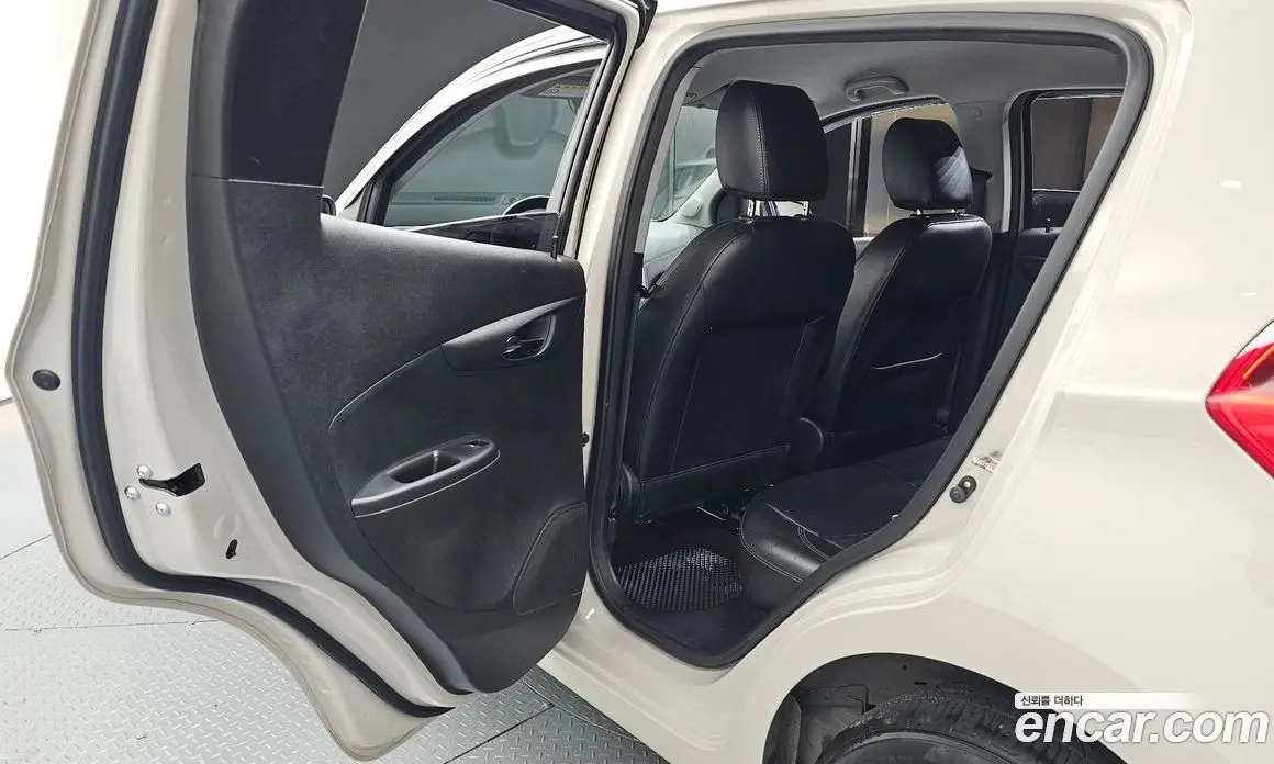 Chevrolet Spark 2016 1.0 автомат (гидро), фото 18 Chevrolet Spark 2016 1.0 автомат (гидро), фото 18