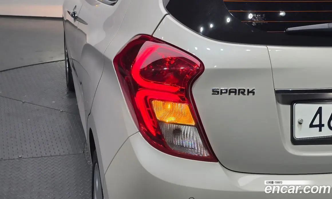 Chevrolet Spark 2017 1.0 автомат (гидро), фото 8 Chevrolet Spark 2017 1.0 автомат (гидро), фото 8