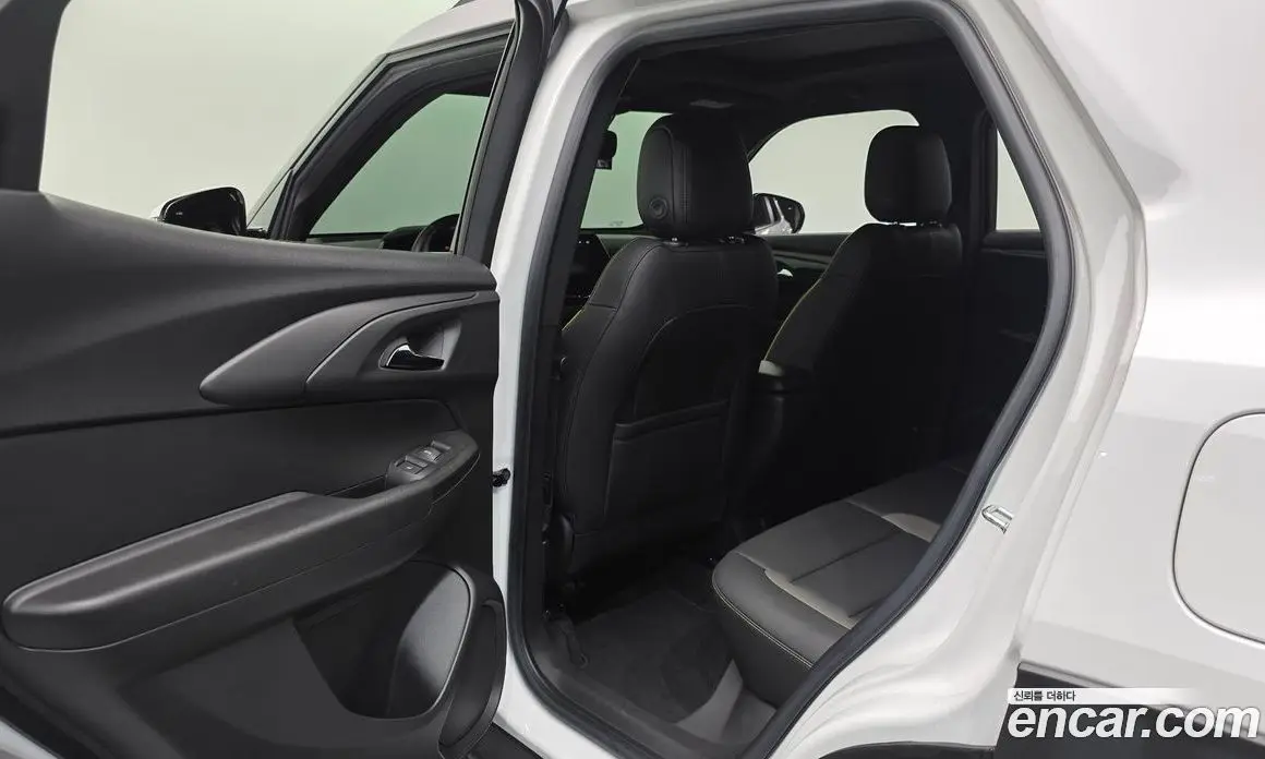 Chevrolet TrailBlazer 2023 1.3 автомат (гидро), фото 22 Chevrolet TrailBlazer 2023 1.3 автомат (гидро), фото 22