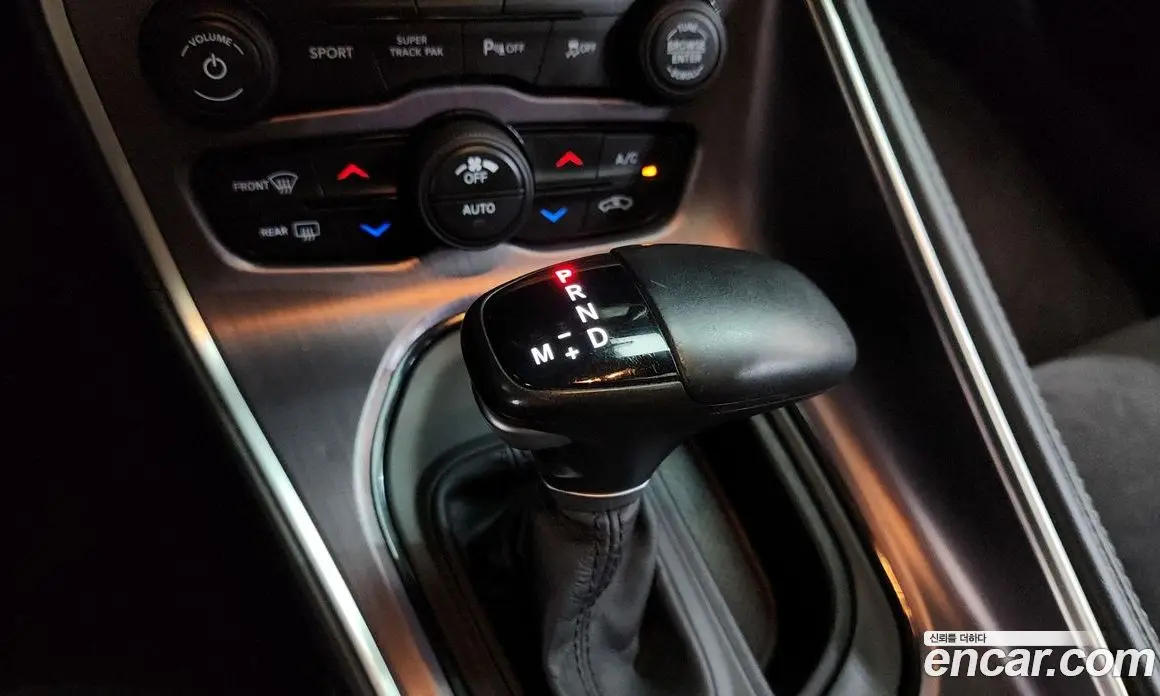 Dodge Challenger 2018 3.6 автомат (гидро), фото 12 Dodge Challenger 2018 3.6 автомат (гидро), фото 12