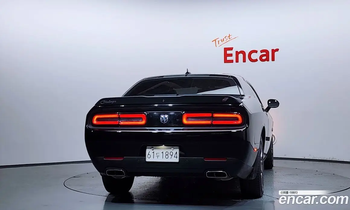 Dodge Challenger 2018 3.6 автомат (гидро), фото 4 Dodge Challenger 2018 3.6 автомат (гидро), фото 4