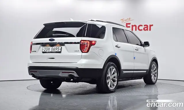 Ford Explorer 2016 2.3 автомат (гидро), миниатюра 2 Ford Explorer 2016 2.3 автомат (гидро), миниатюра 2