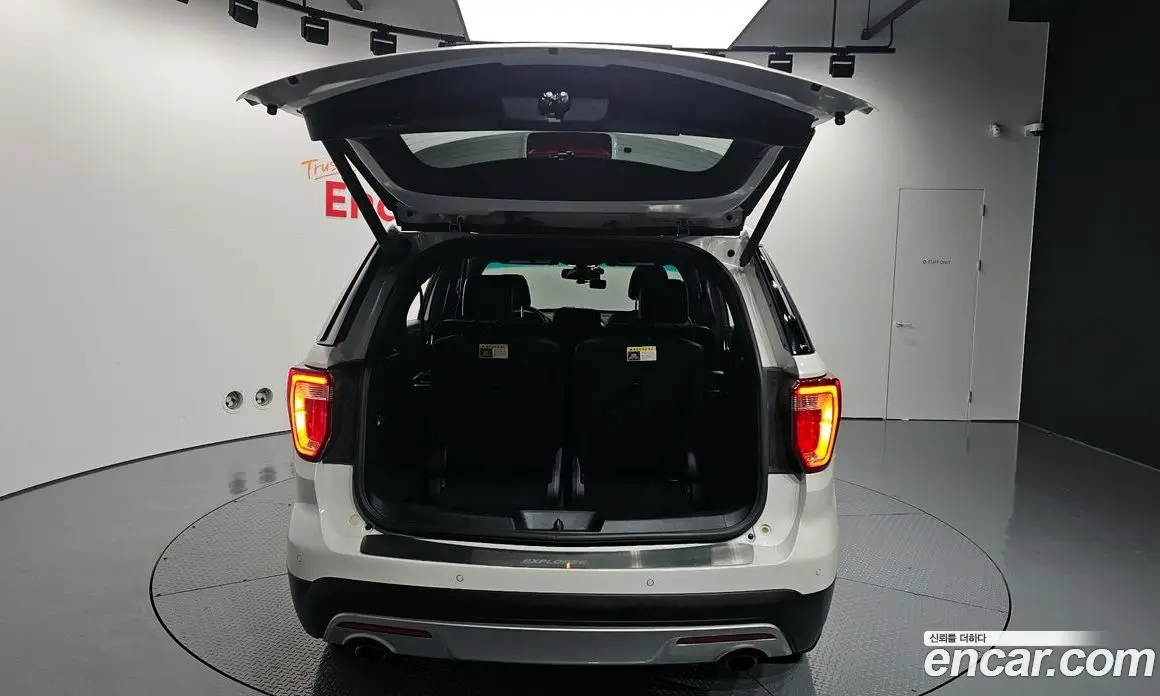 Ford Explorer 2016 2.3 автомат (гидро), фото 20 Ford Explorer 2016 2.3 автомат (гидро), фото 20
