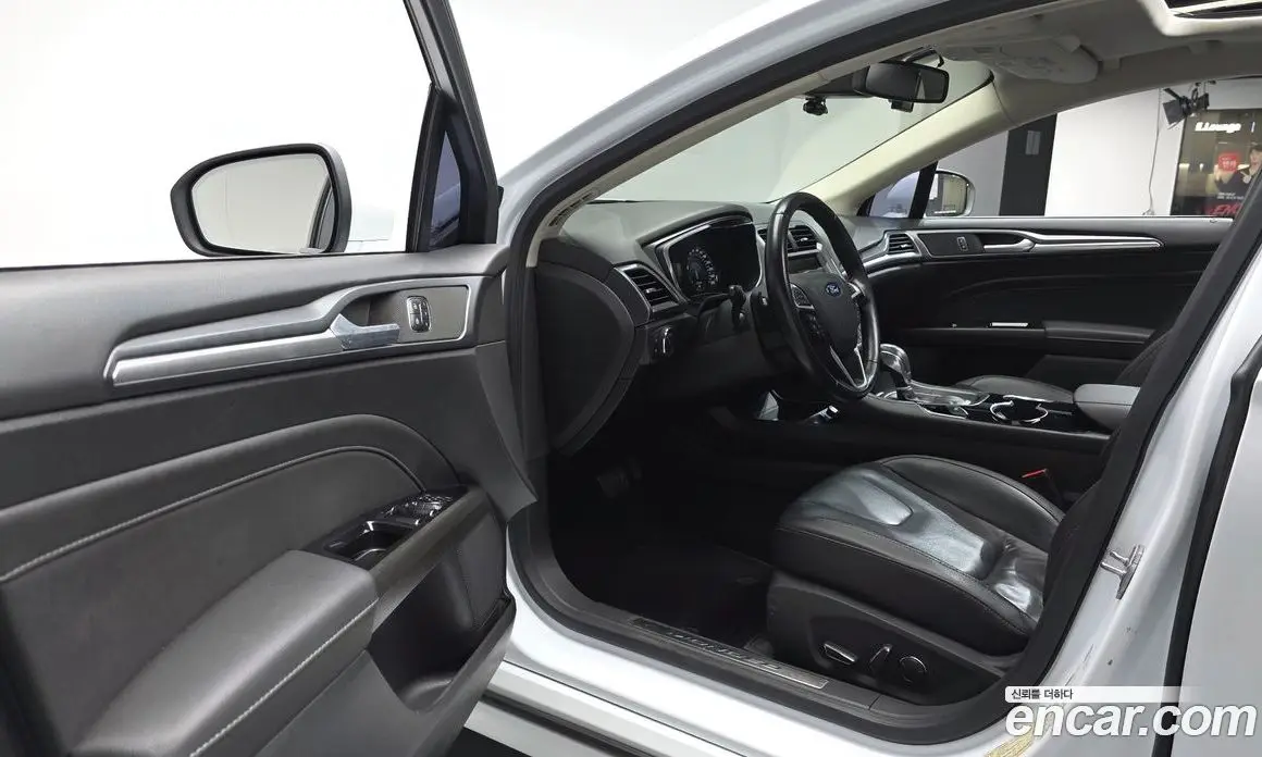 Ford Mondeo 2016 2.0 автомат (гидро), фото 12 Ford Mondeo 2016 2.0 автомат (гидро), фото 12