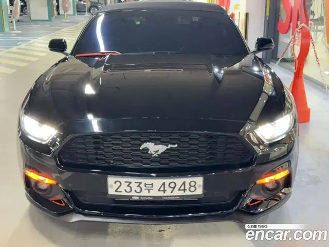 Ford Mustang 2017 2.3 автомат (гидро), миниатюра 1