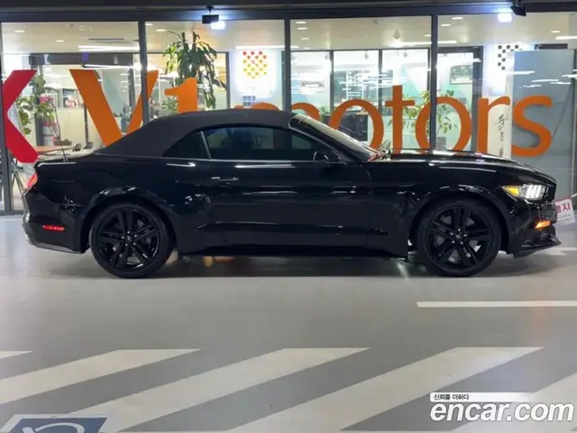 Ford Mustang 2017 2.3 автомат (гидро), миниатюра 3