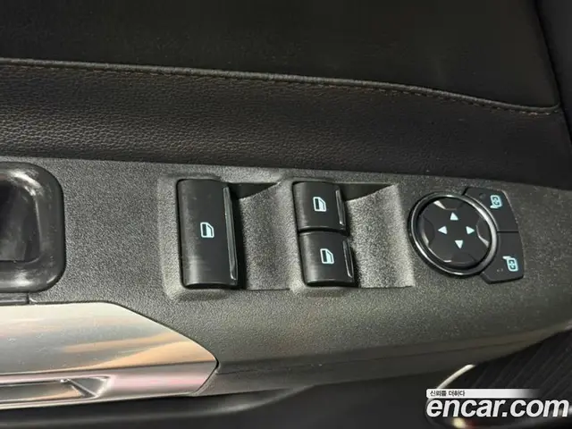 Ford Mustang 2017 2.3 автомат (гидро), миниатюра 10