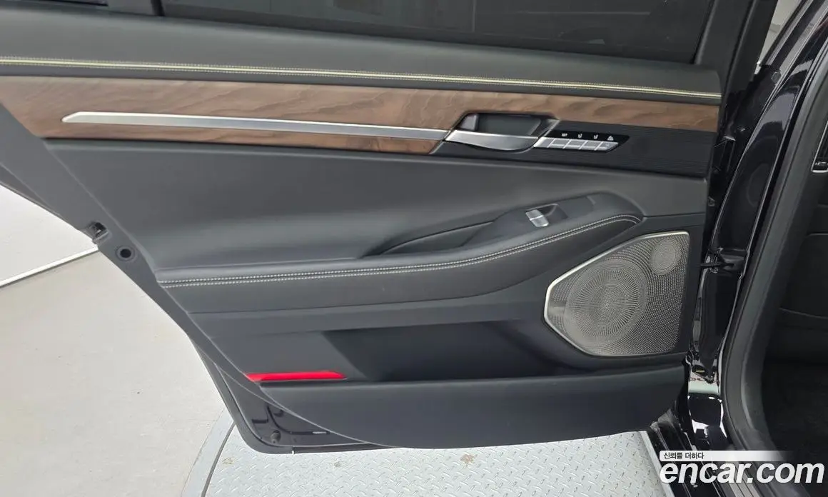 Genesis G90 2021 5.0 автомат (гидро), фото 15 Genesis G90 2021 5.0 автомат (гидро), фото 15