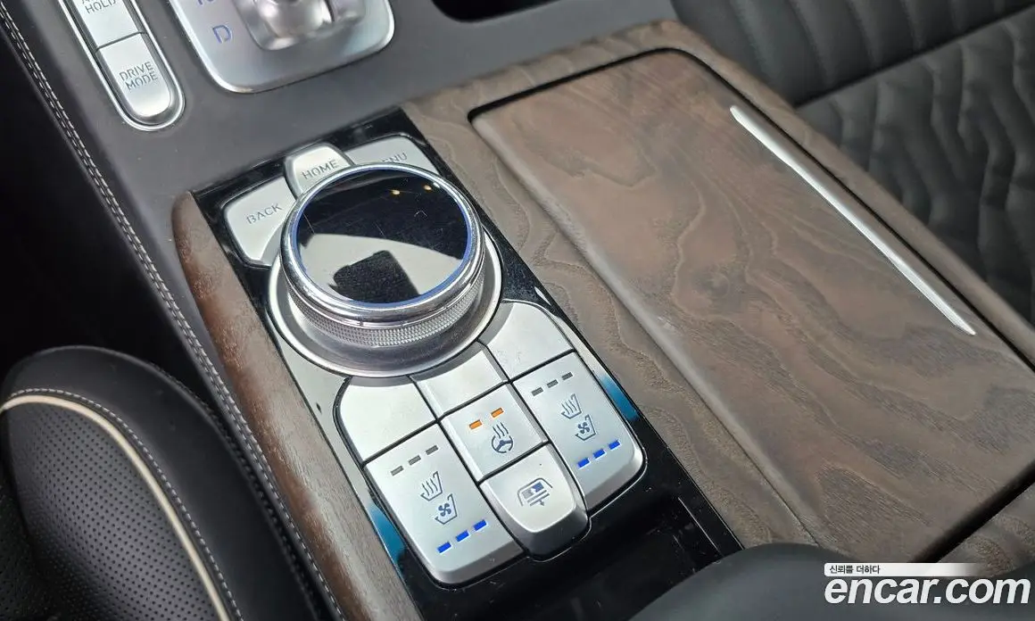 Genesis G90 2021 5.0 автомат (гидро), фото 24 Genesis G90 2021 5.0 автомат (гидро), фото 24