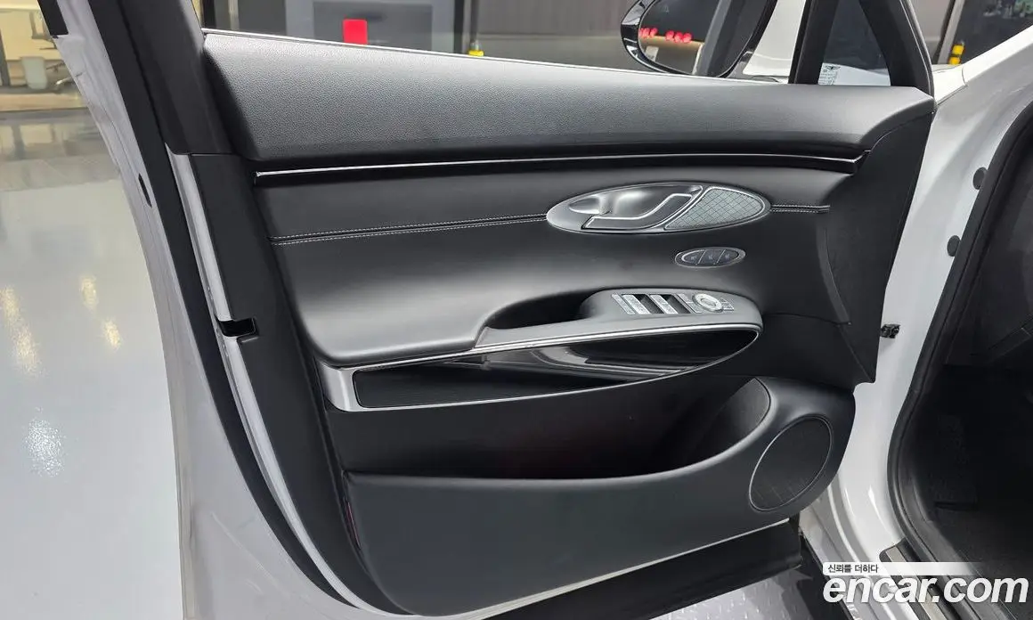 Genesis GV70 2021 2.2 автомат (гидро), фото 14 Genesis GV70 2021 2.2 автомат (гидро), фото 14