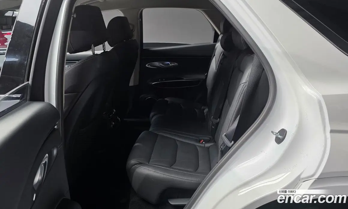Genesis GV70 2021 2.2 автомат (гидро), фото 16 Genesis GV70 2021 2.2 автомат (гидро), фото 16