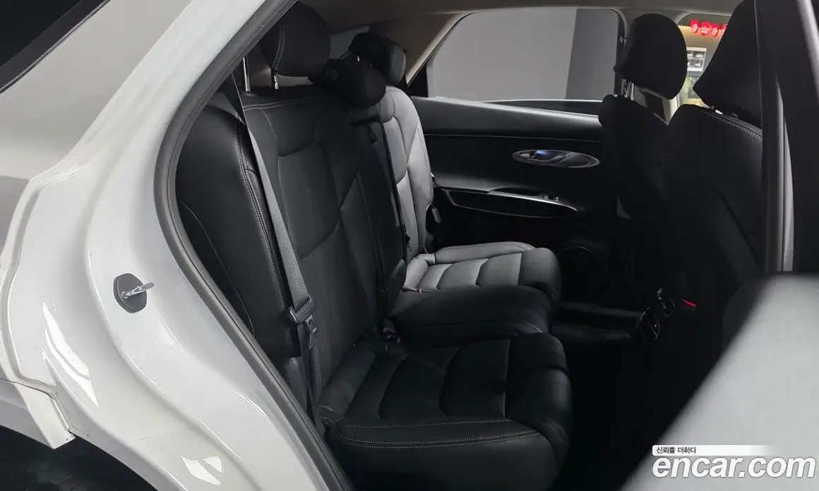 Genesis GV70 2021 2.2 автомат (гидро), фото 18 Genesis GV70 2021 2.2 автомат (гидро), фото 18