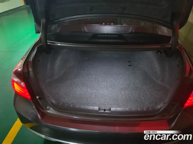 Honda Accord 2017 2.4 автомат (гидро), миниатюра 3