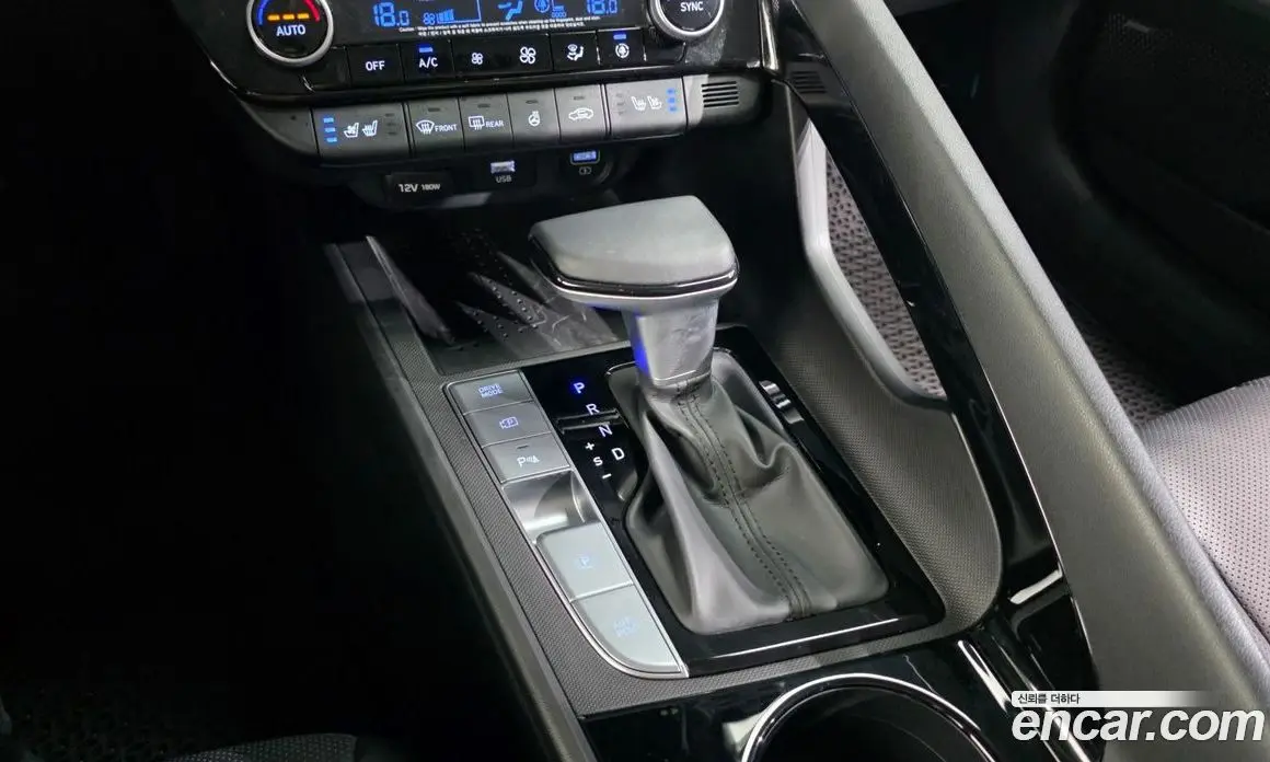 Hyundai Avante 2020 1.6 автомат (гидро), фото 12