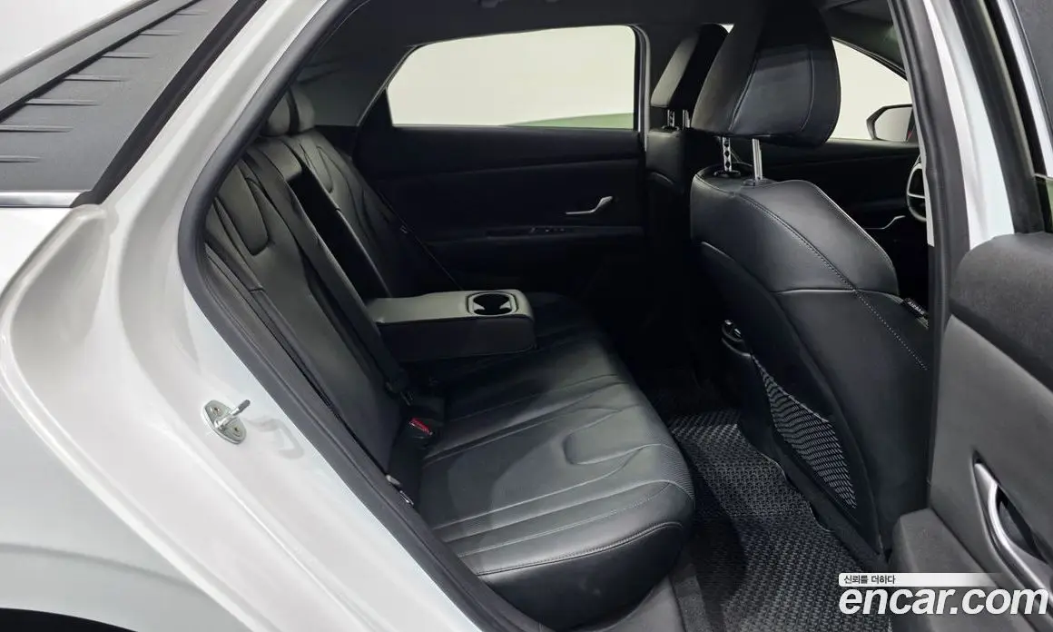Hyundai Avante 2020 1.6 автомат (гидро), фото 18