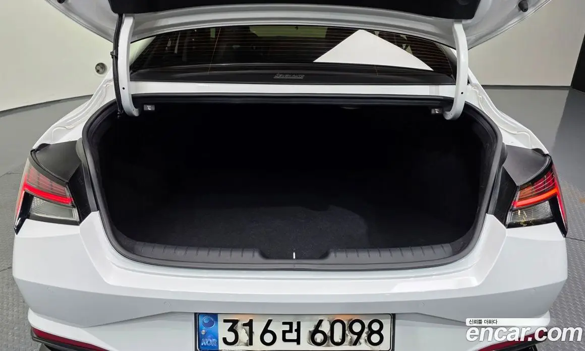 Hyundai Avante 2020 1.6 автомат (гидро), фото 26