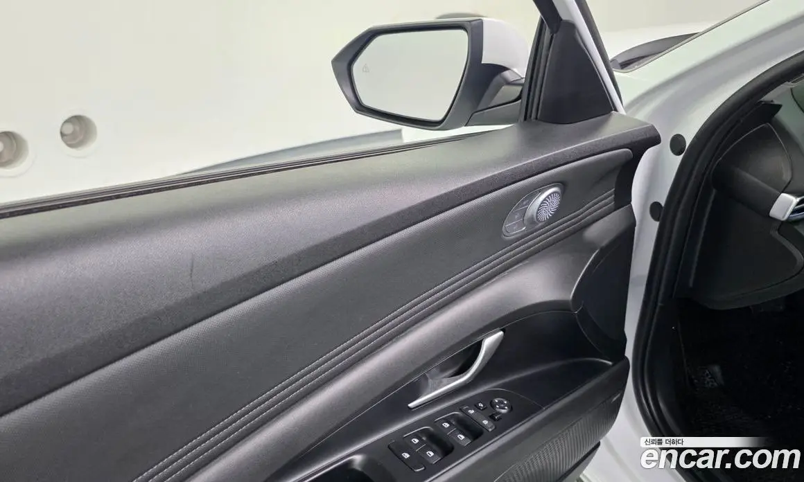 Hyundai Avante 2020 1.6 автомат (гидро), фото 28
