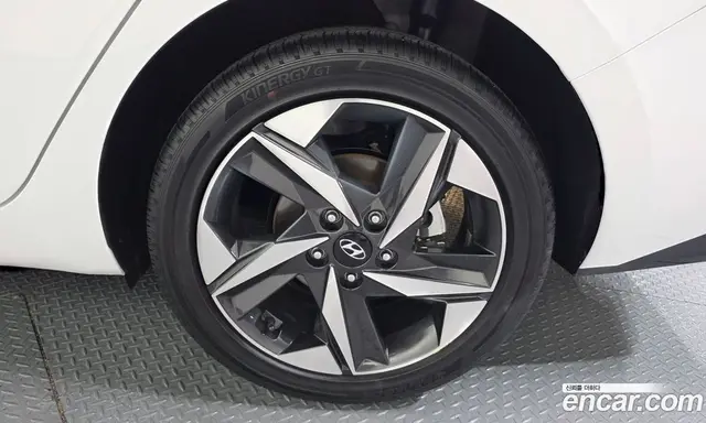 Hyundai Avante 2020 1.6 автомат (гидро), миниатюра 7