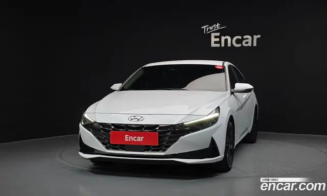 Hyundai Avante 2022 1.6 автомат (гидро), миниатюра 3 Hyundai Avante 2022 1.6 автомат (гидро), миниатюра 3