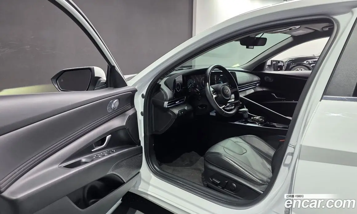 Hyundai Avante 2023 1.6 автомат (гидро), фото 13 Hyundai Avante 2023 1.6 автомат (гидро), фото 13