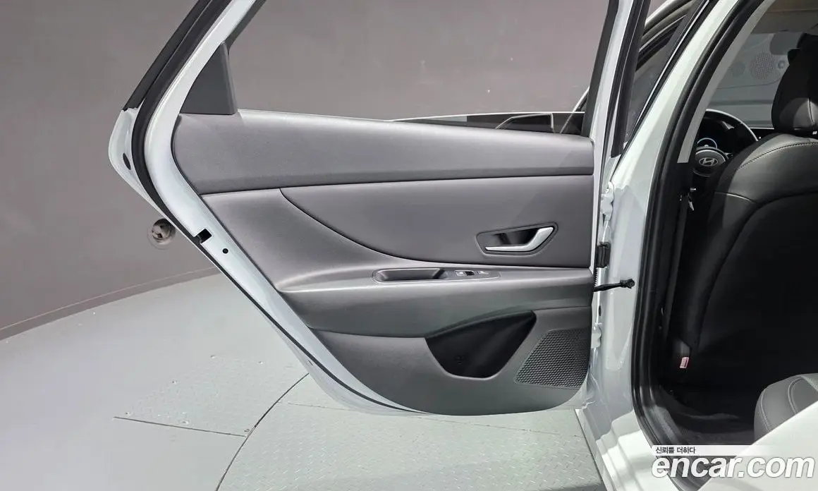Hyundai Avante 2023 1.6 автомат (гидро), фото 15 Hyundai Avante 2023 1.6 автомат (гидро), фото 15